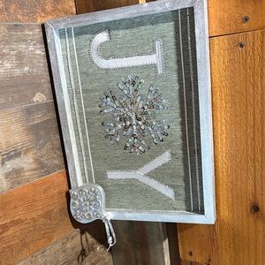 Silver glitter Joy Wall Decor